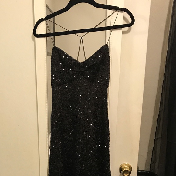 Jill Jill Stuart Delicate Spaghetti Strap Gown - Picture 5 of 5